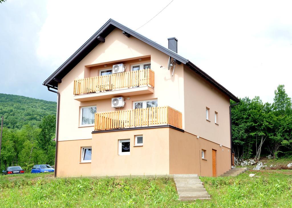 Apartments Zugec Селище Дрезницко Екстериор снимка